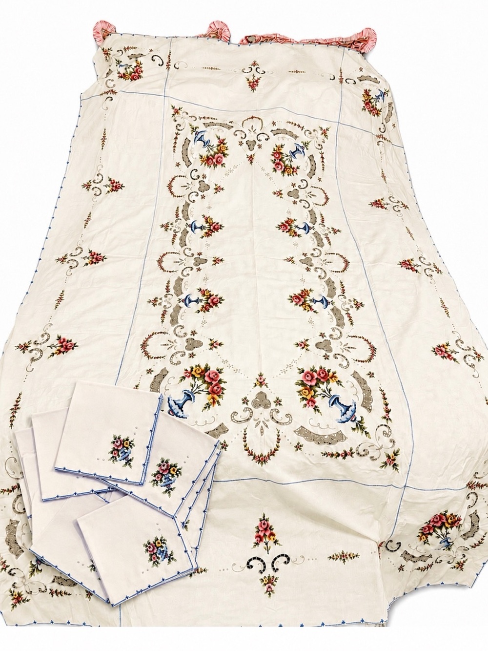 STUNNING! Tablecloth&12 Napkins 63"x100" Vintage Floral Cross-Stitch Embroidered